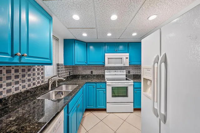 $184,000 | 1620 Southeast Green Acres Circle, Unit N104, Port St. Lucie, FL 34952