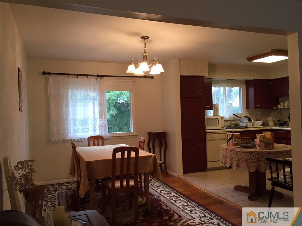 25 Rieder Road Edison, NJ 08817 - Photo 4 of 13 Gallery Image 4