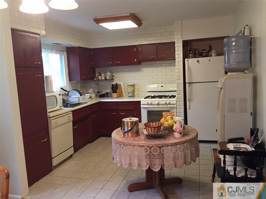 25 Rieder Road Edison, NJ 08817 - Photo 5 of 13 Gallery Image 5