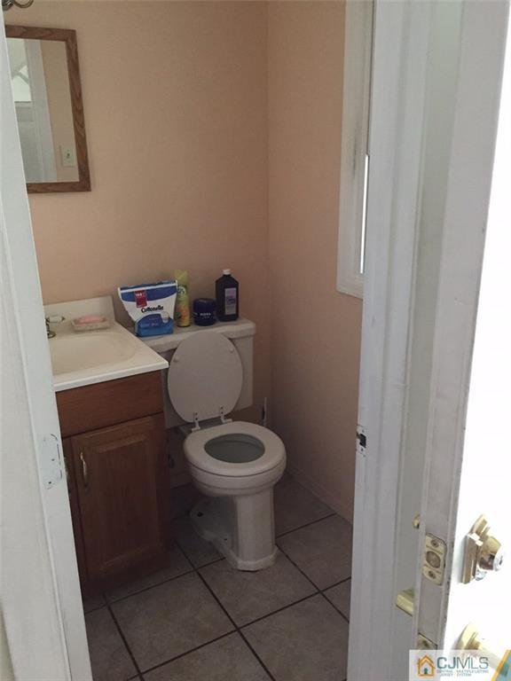25 Rieder Road Edison, NJ 08817 - Photo 6 of 13 Gallery Image 6