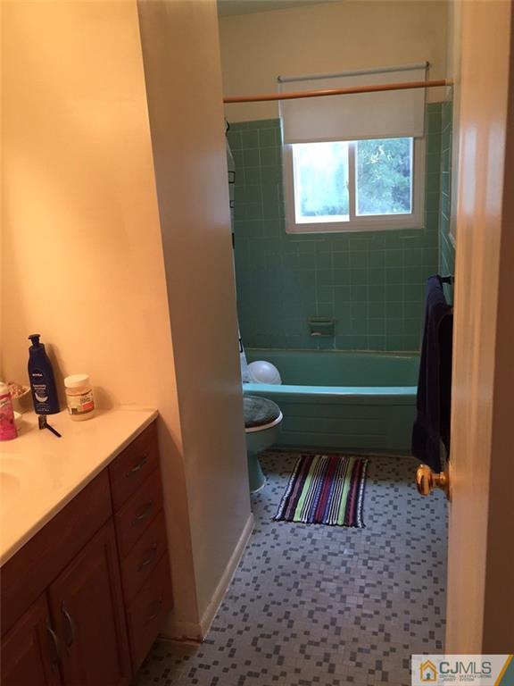 25 Rieder Road Edison, NJ 08817 - Photo 9 of 13 Gallery Image 9