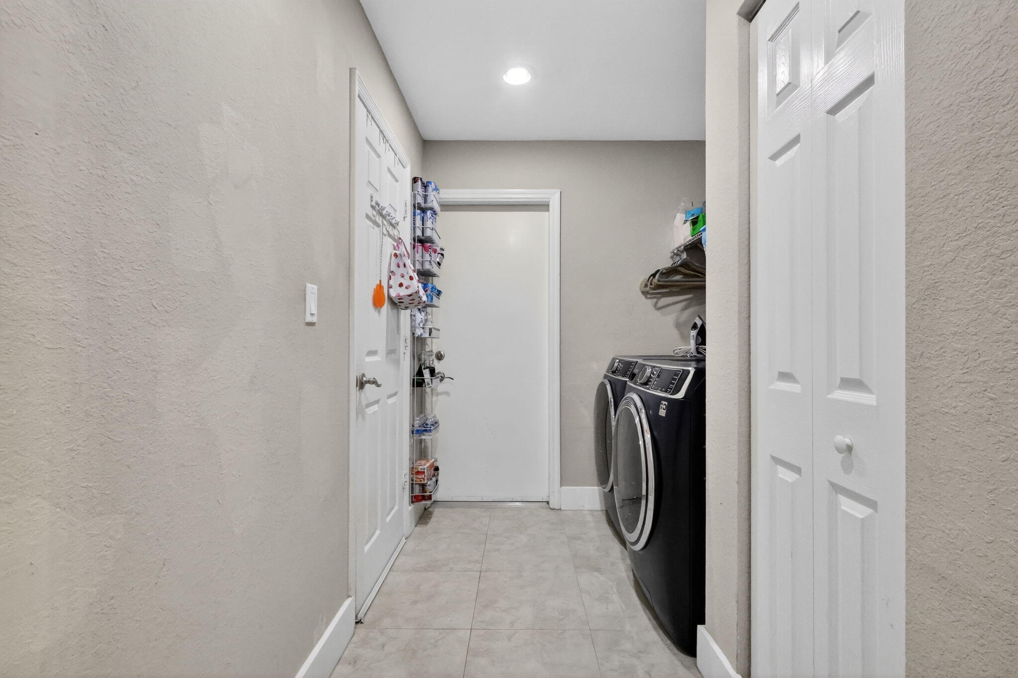 2843 Worcester Road Lake Worth, FL 33462 - Photo 14 of 24 Laundry Room