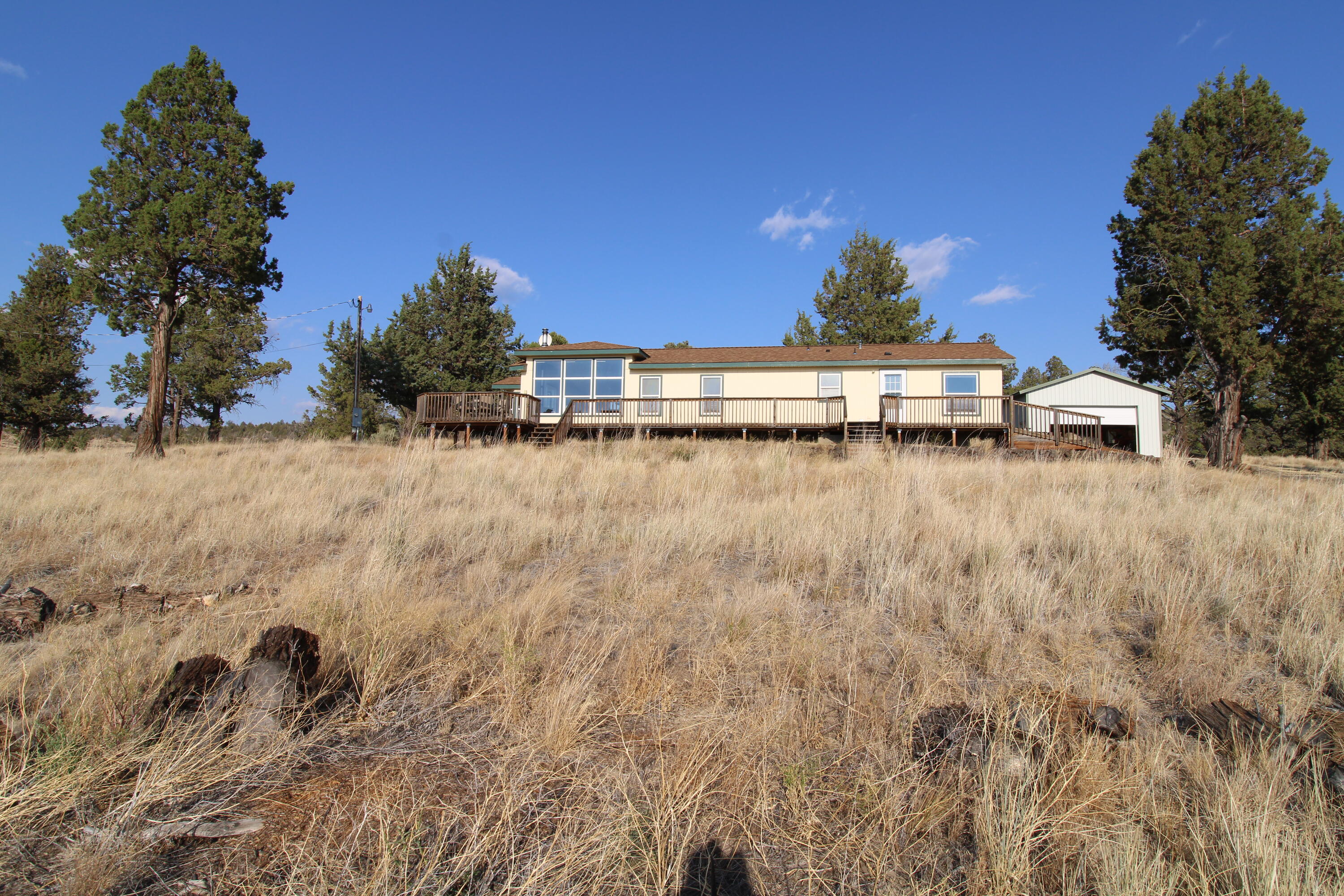 7571 Southeast Walther Loop Prineville, OR 97754 - Photo 28 of 38 Exterior3