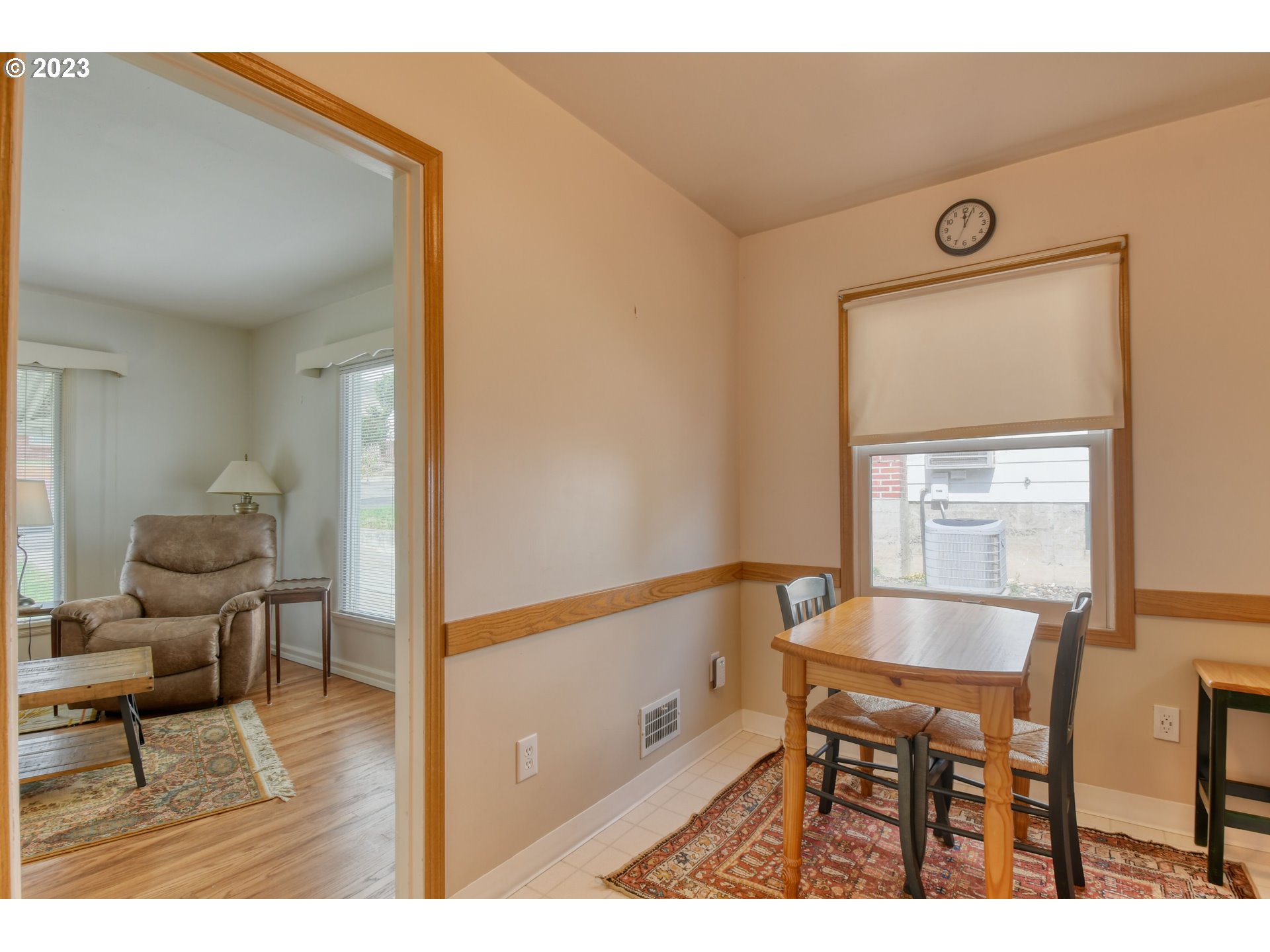 630 Northwest 9th Street Pendleton, OR 97801 - Photo 9 of 45 a living room with furniture and a window