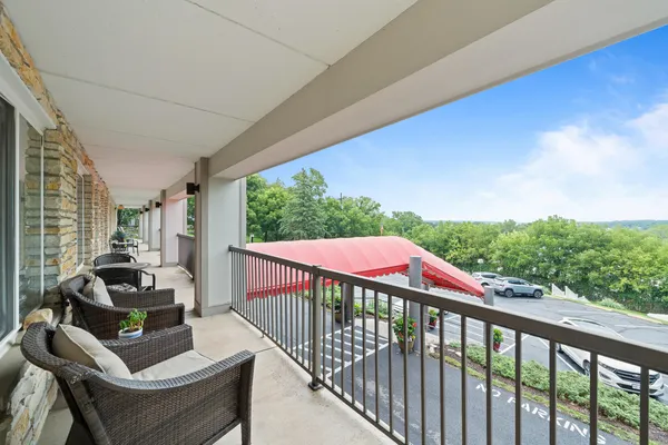 $239,000 | 227 Dewey Avenue, Unit 205, Fontana, WI 53125