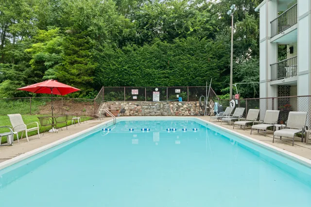 $244,000 | 227 Dewey Avenue, Unit 205, Fontana, WI 53125