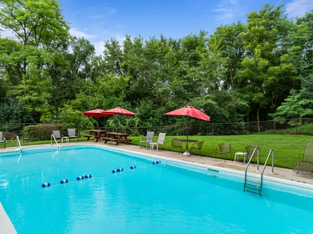 $244,000 | 227 Dewey Avenue, Unit 205, Fontana, WI 53125