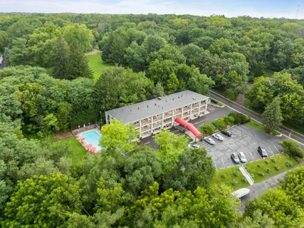 $244,000 | 227 Dewey Avenue, Unit 205, Fontana, WI 53125