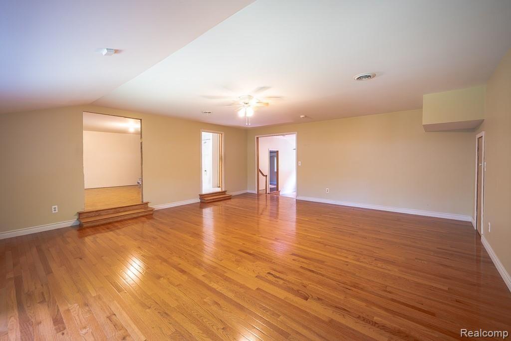 25710 Power Road Farmington Hills, MI 48336 - Photo 59 of 87