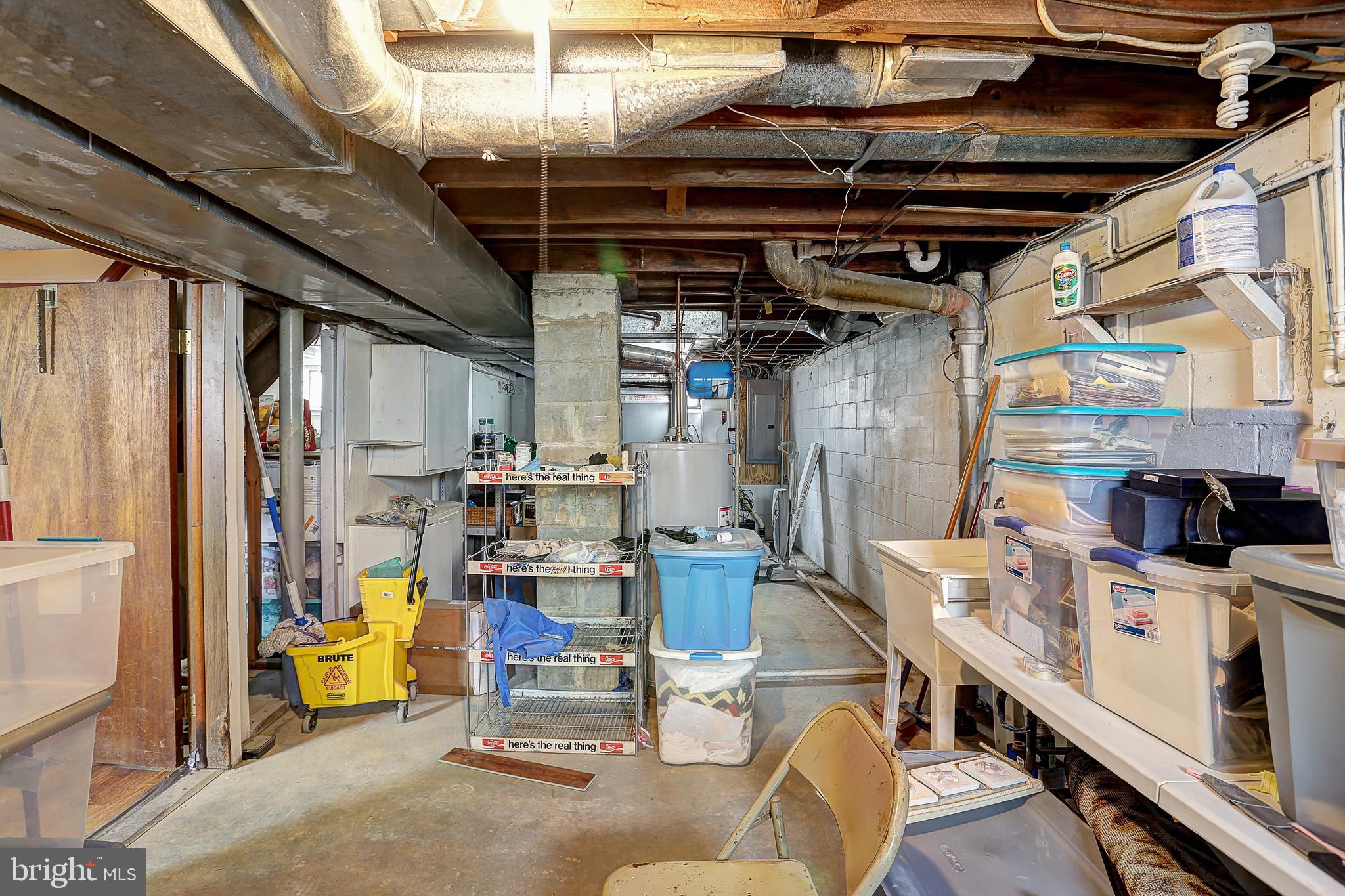 408 Cedar Hill Road Baltimore, MD 21225 - Photo 21 of 31 Gallery Image 21