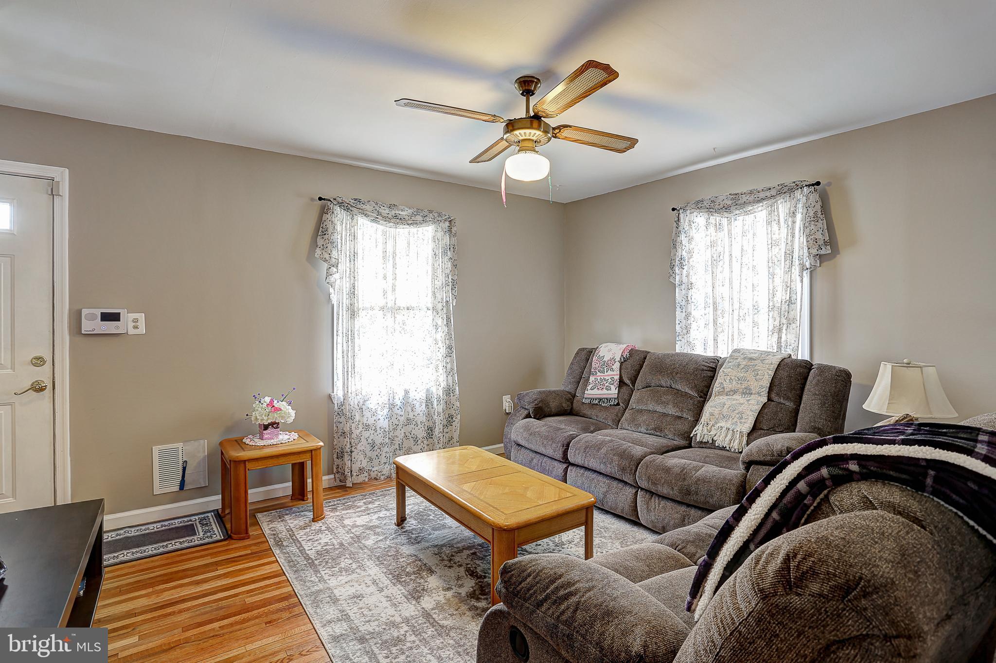 408 Cedar Hill Road Baltimore, MD 21225 - Photo 7 of 31 Gallery Image 7