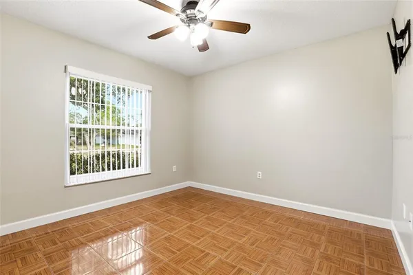 $2,100 | 125 West 5th Street, Chuluota, FL 32766