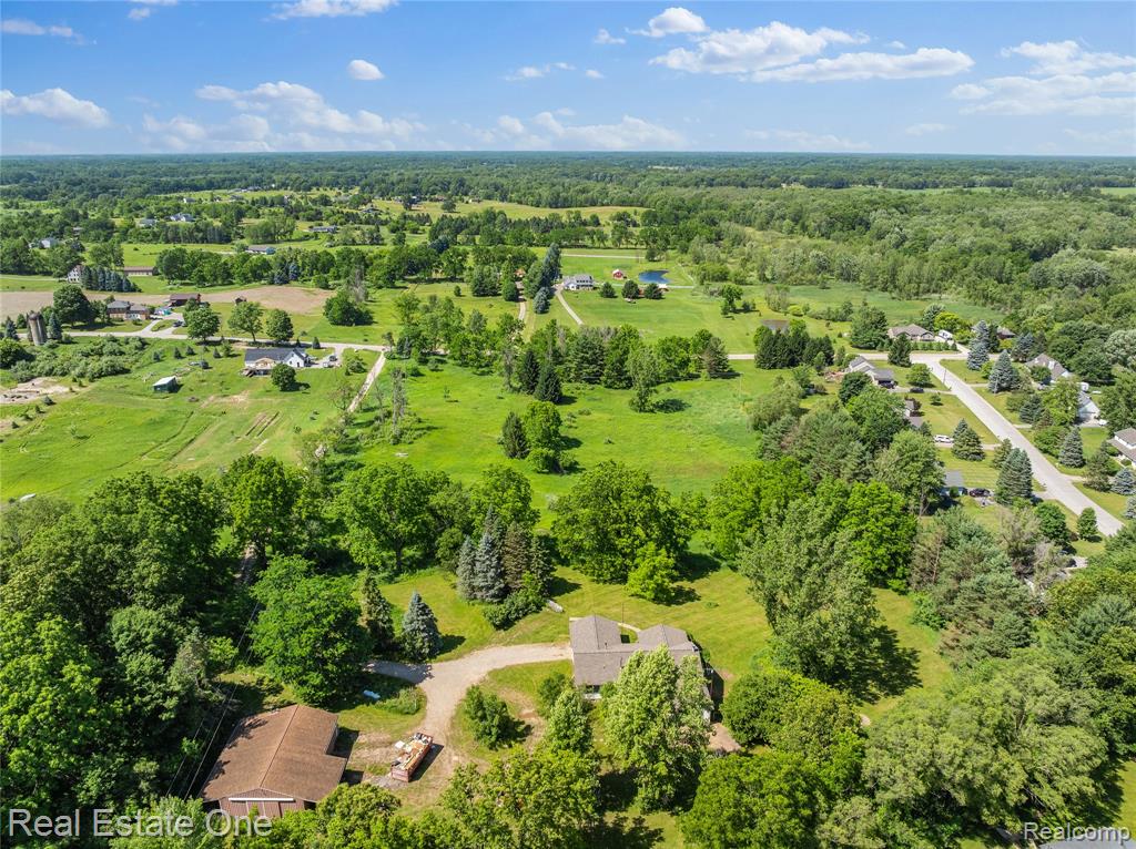3225 West Marr Road Howell, MI 48855 - Photo 28 of 29