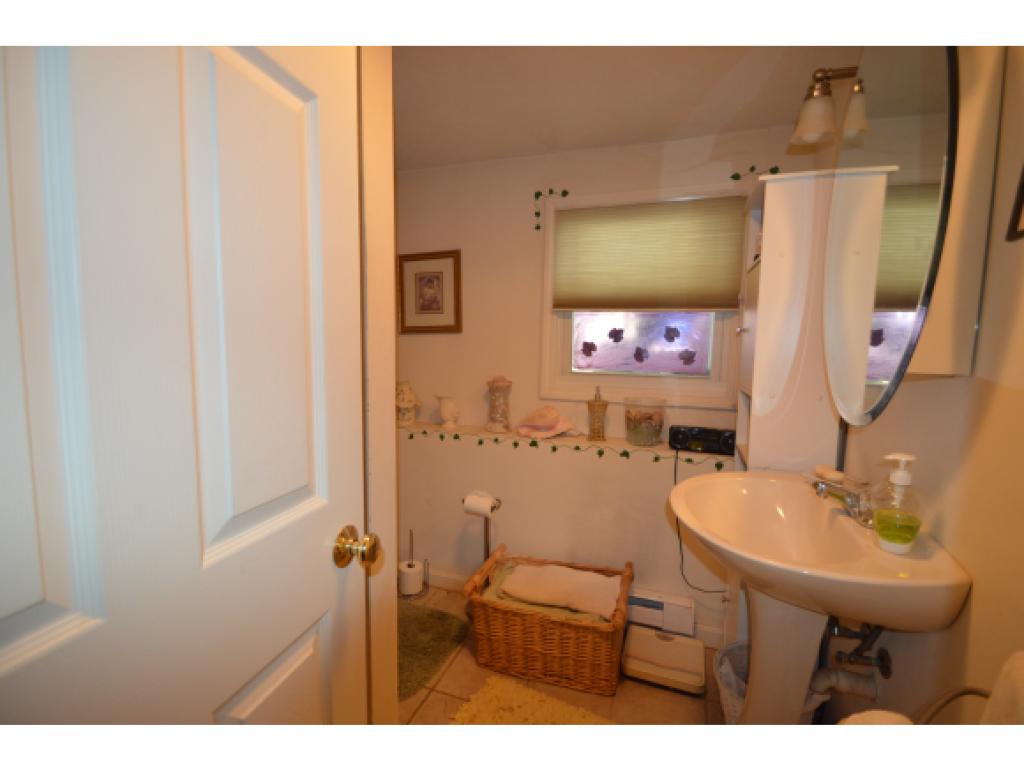 20 Kim Road Salem, NH 03079 - Photo 17 of 19 Gallery Image 17