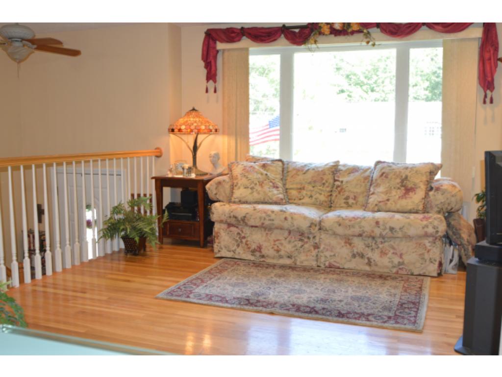 20 Kim Road Salem, NH 03079 - Photo 6 of 19 Gallery Image 6