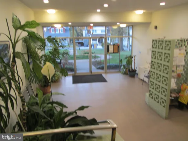 a view of entryway with interior