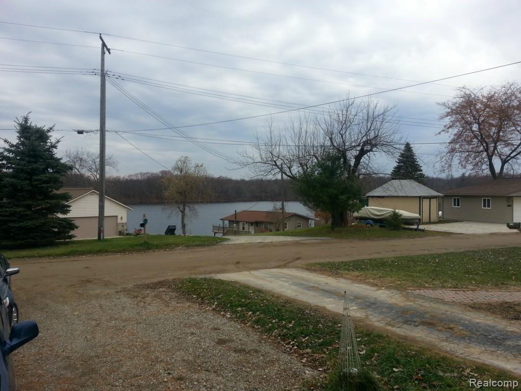 5969 Anglers Road Ortonville, MI 48462 - Photo 5 of 23 view.jpg