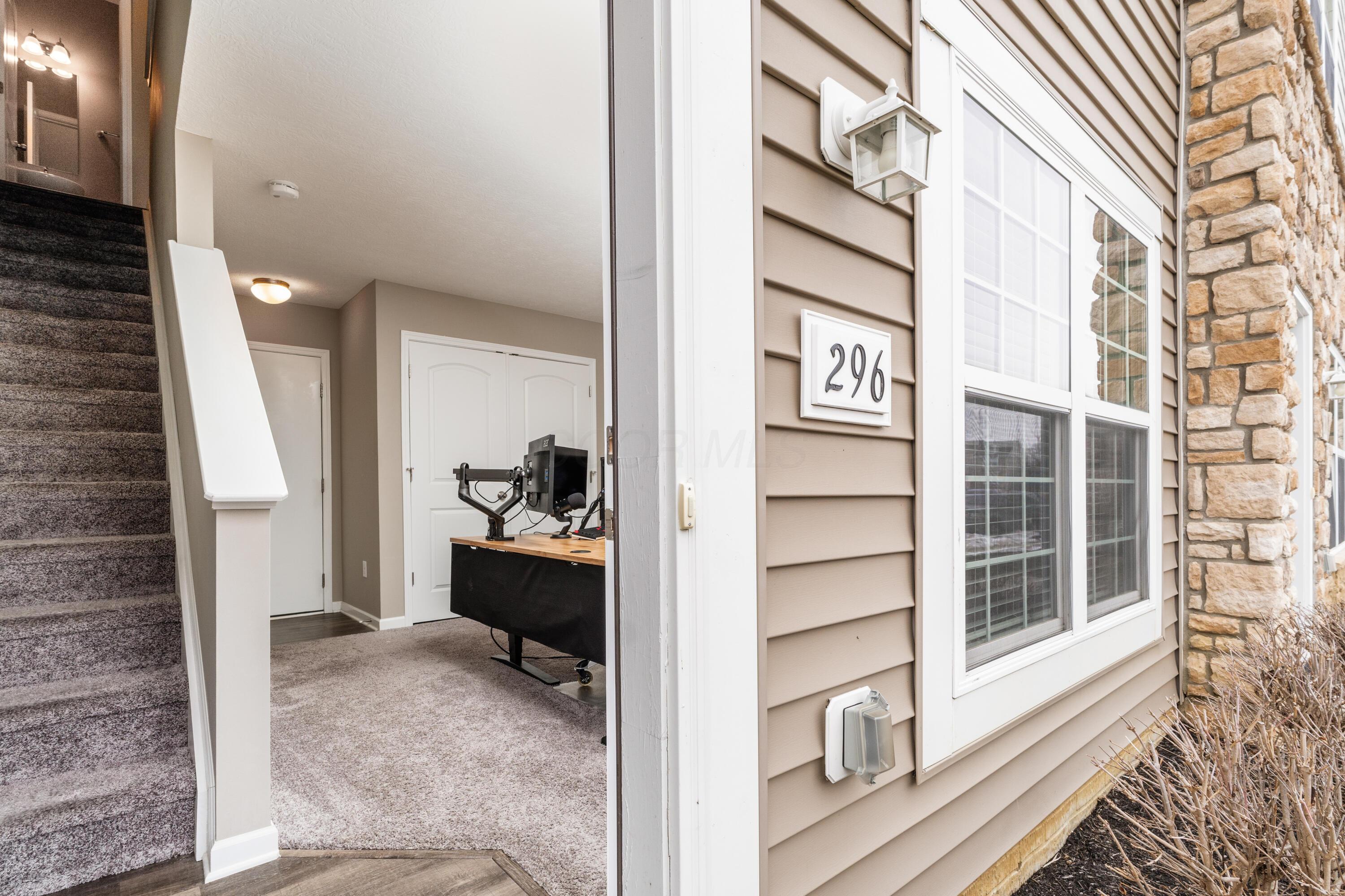 296 Autumn Ridge Circle Pickerington, OH 43147 - Photo 19 of 24 S_-_296_Autumn_Ridge_Ct_-_001