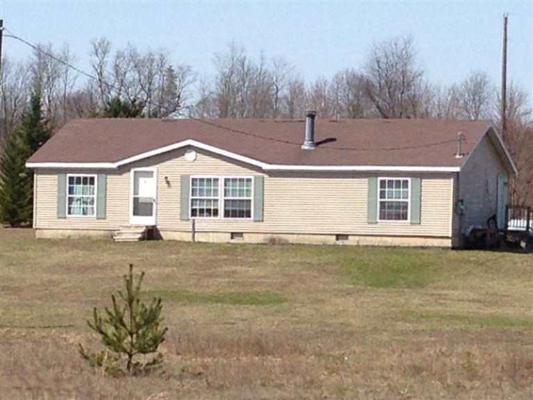 8059 Newcomb Road Lakeview, MI 48850 - Photo 1 of 7 Primary Photo