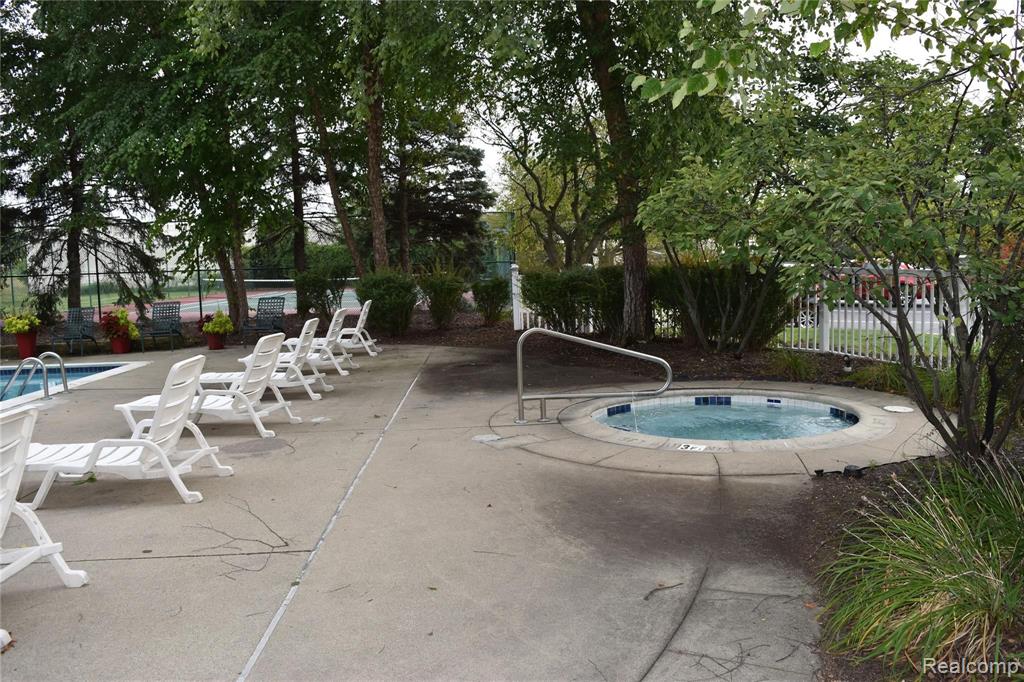 1514 Porter Circle Rochester, MI 48307 - Photo 14 of 18