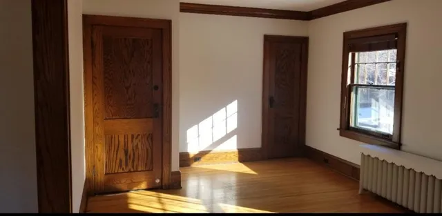 $2,400 | 4840 Upton Avenue South, Unit 2, Minneapolis, MN 55410