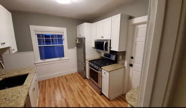 $2,400 | 4840 Upton Avenue South, Unit 2, Minneapolis, MN 55410