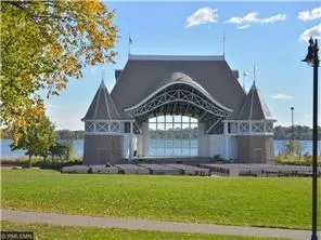 $2,400 | 4840 Upton Avenue South, Unit 2, Minneapolis, MN 55410