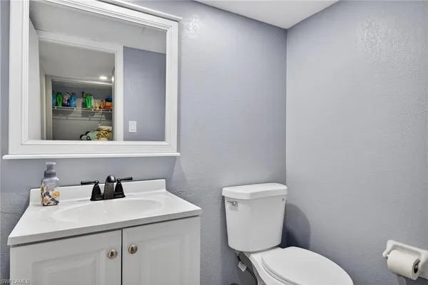 $189,000 | 7123 Penner Lane, Unit 6, Fort Myers, FL 33907