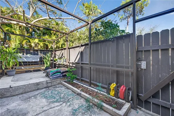 $189,000 | 7123 Penner Lane, Unit 6, Fort Myers, FL 33907