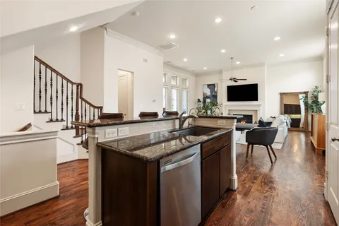 $475,000 | 5229 Petty Street, Unit A, Houston, TX 77007