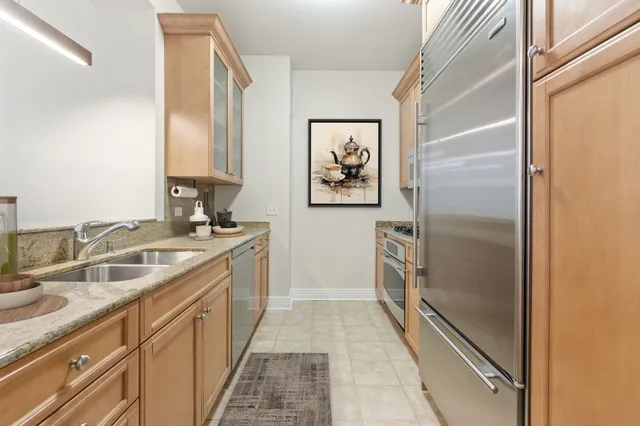 $3,000 | 600 North Lake Shore Drive, Unit 1703, Chicago, IL 60611