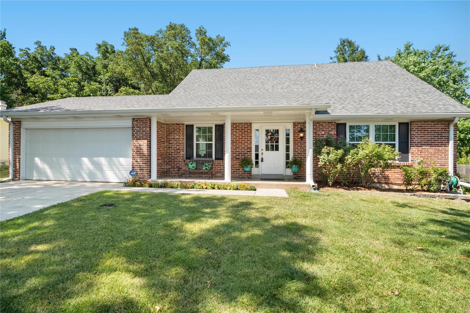 537 Cherry Ridge Court Ballwin, MO 63021 - Photo 1 of 38 Gallery Image 1