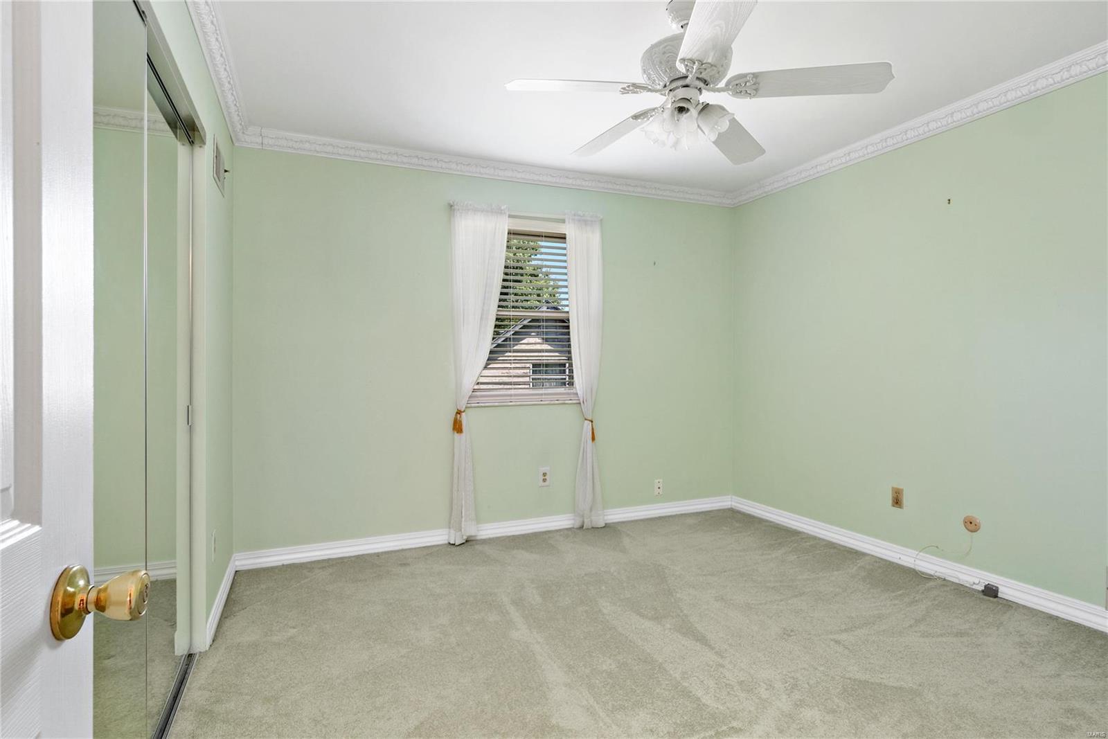 537 Cherry Ridge Court Ballwin, MO 63021 - Photo 23 of 38 Gallery Image 23