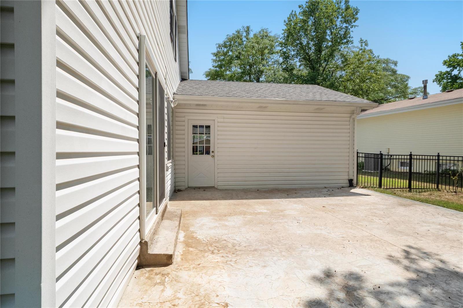 537 Cherry Ridge Court Ballwin, MO 63021 - Photo 35 of 38 Gallery Image 35