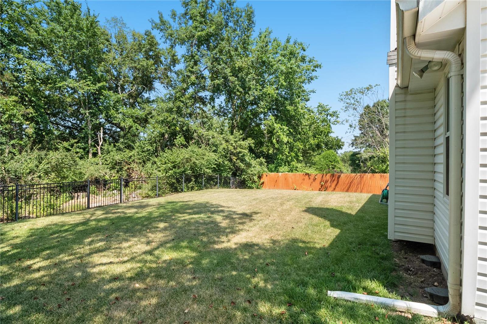 537 Cherry Ridge Court Ballwin, MO 63021 - Photo 36 of 38 Gallery Image 36