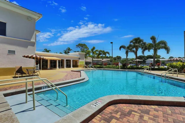 $1,100 | 46 Waltham B, West Palm Beach, FL 33417