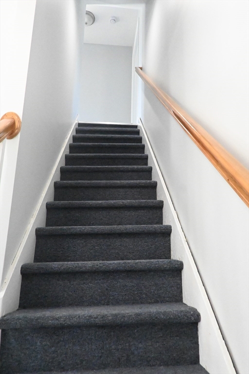 15 Riverview Place Chicopee, MA 01013 - Photo 11 of 18