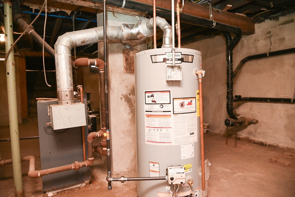 15 Riverview Place Chicopee, MA 01013 - Photo 16 of 18