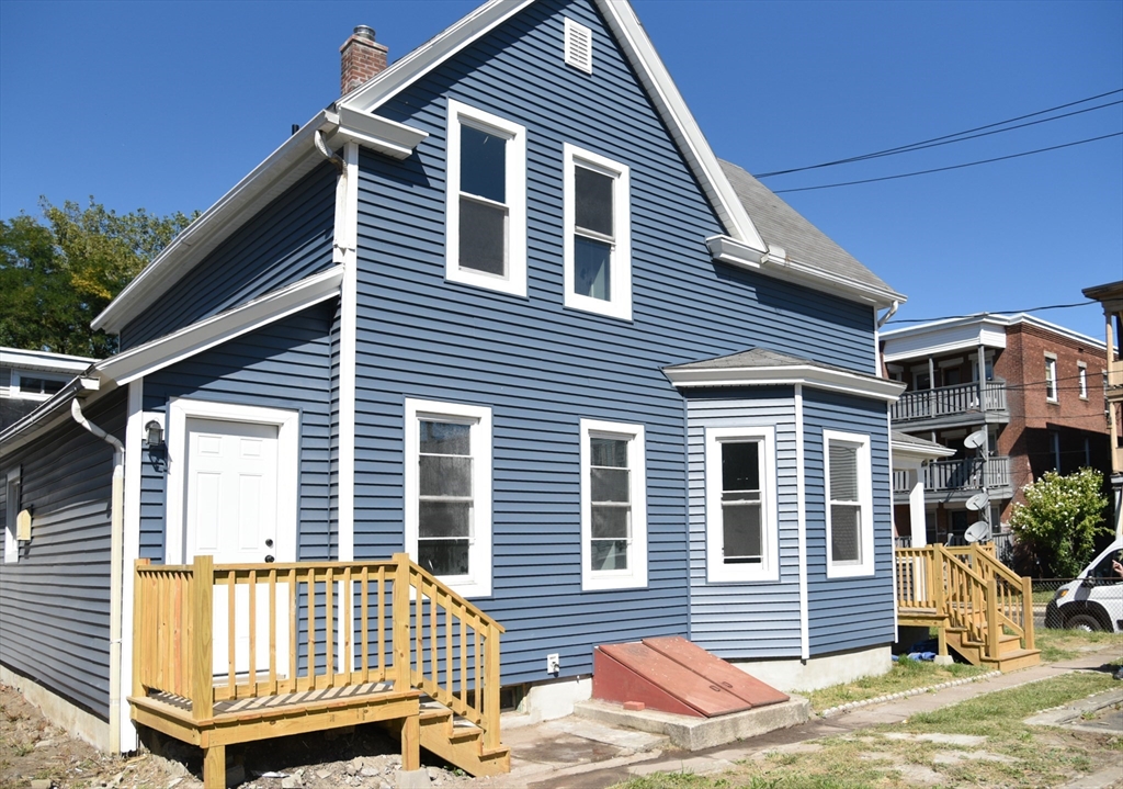 15 Riverview Place Chicopee, MA 01013 - Photo 3 of 18