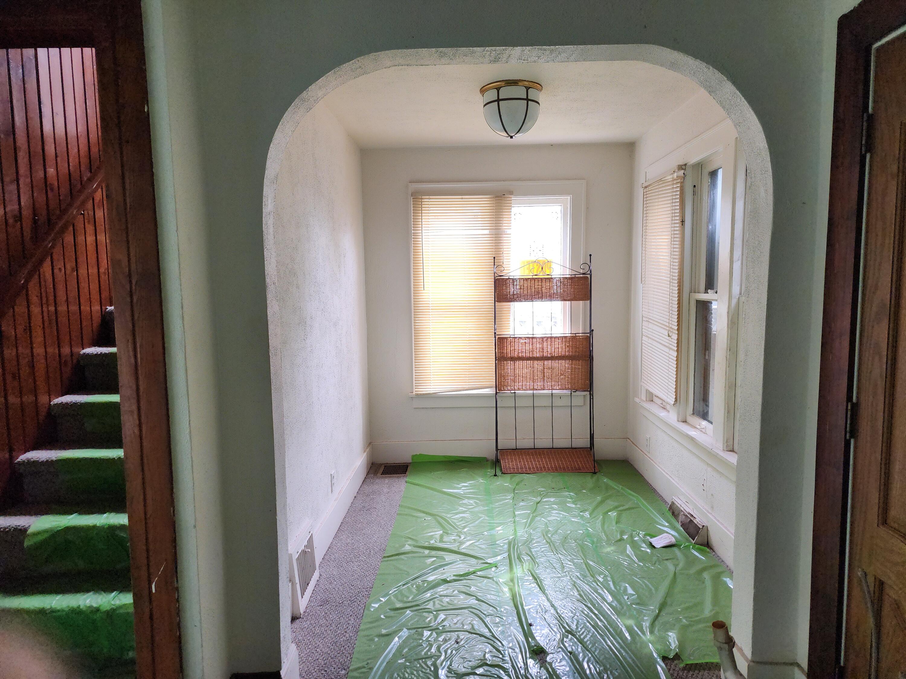 907 Russell Street Kalamazoo, MI 49001 - Photo 2 of 16 20250519_155540