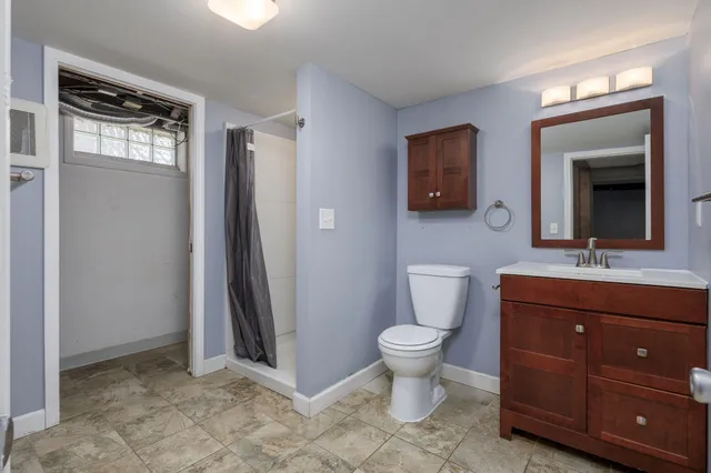 $2,100 | 1608 Whitcomb Avenue, Royal Oak, MI 48073