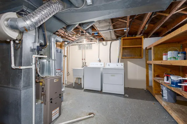 $2,100 | 1608 Whitcomb Avenue, Royal Oak, MI 48073