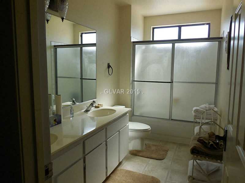 6681 Vigo Road Las Vegas, NV 89146 - Photo 18 of 23 Bathroom.