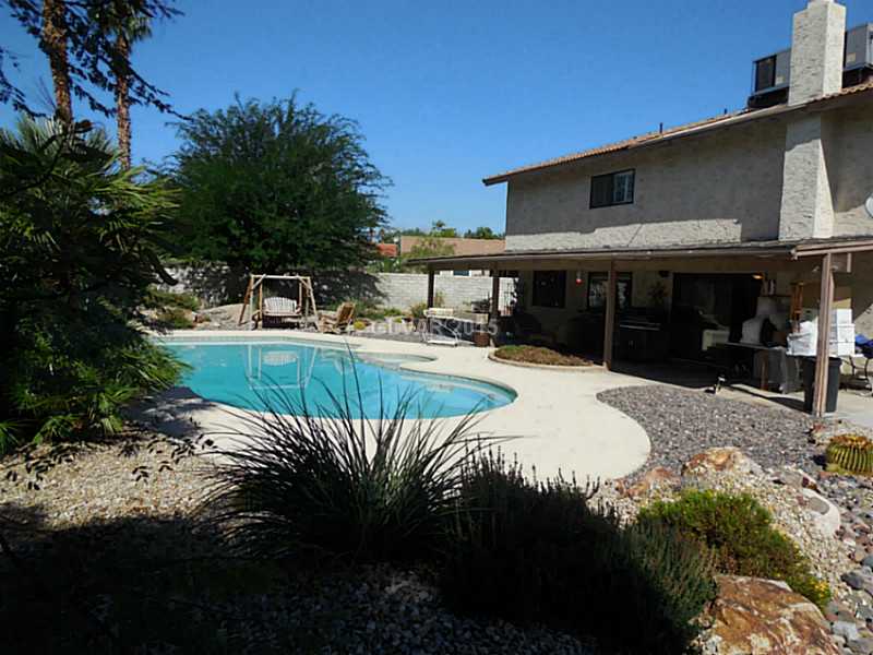 6681 Vigo Road Las Vegas, NV 89146 - Photo 19 of 23 Yard/Garden.