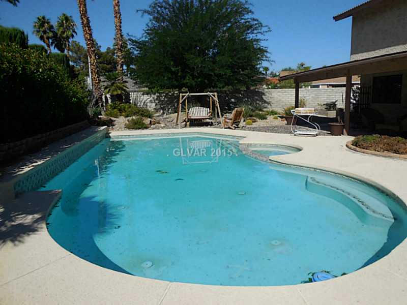 6681 Vigo Road Las Vegas, NV 89146 - Photo 20 of 23 Swimming Pool/Hot Tub/Sauna.