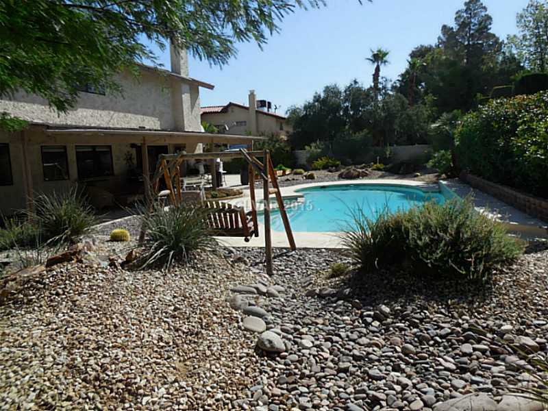 6681 Vigo Road Las Vegas, NV 89146 - Photo 21 of 23 Yard/Garden.