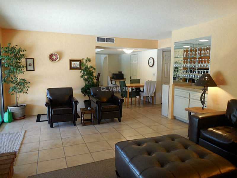 6681 Vigo Road Las Vegas, NV 89146 - Photo 6 of 23 Family Room.