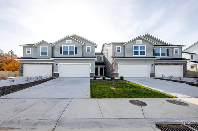 $360,990 | 219 Moose Street, Horseshoe Bend, ID 83629