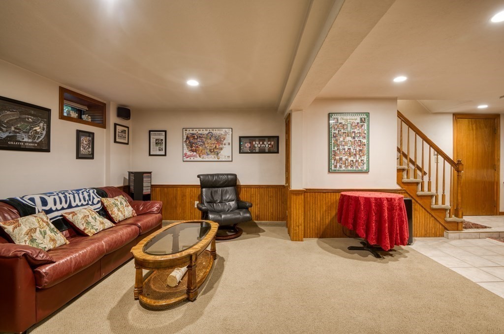 20 Clark Circle Hanover, MA 02339 - Photo 24 of 35