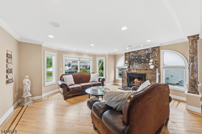 19 Fairview Road Clark, NJ 07066 - Photo 9 of 48